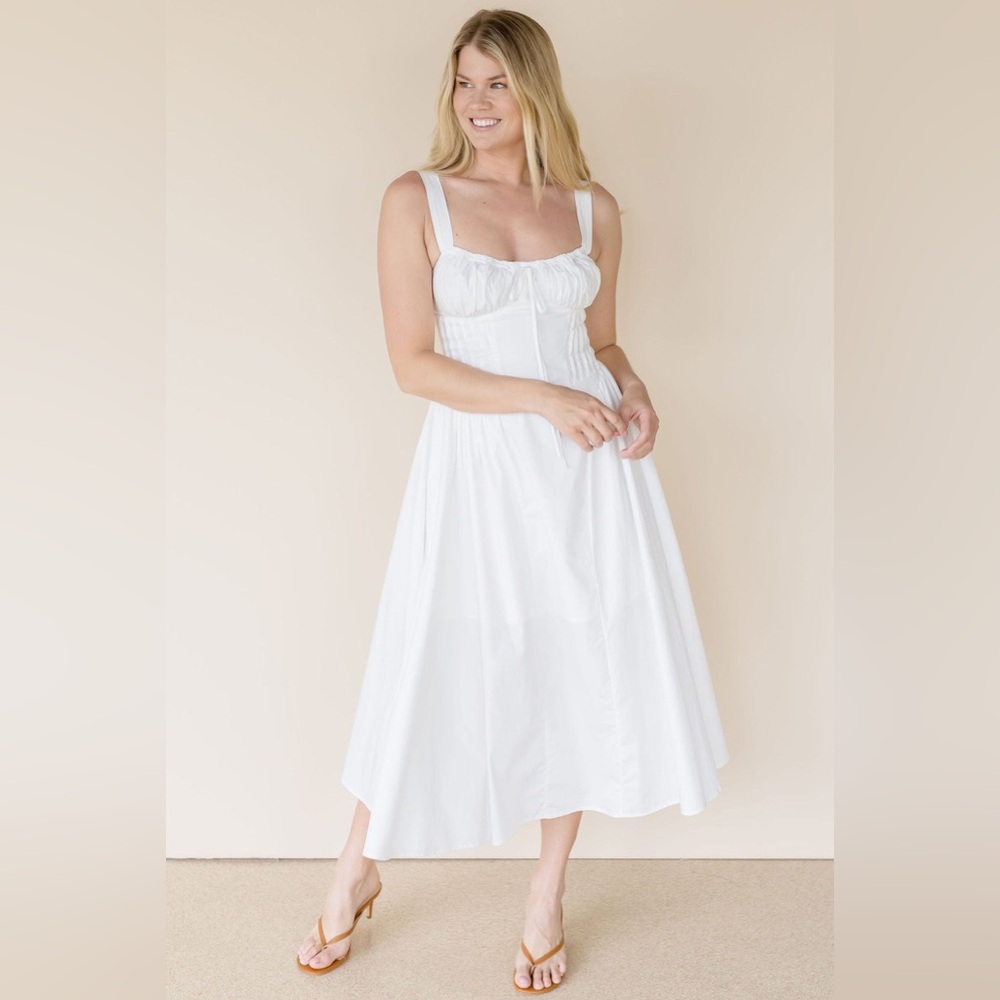 Moon River
Amélie Love Story Corset Midi Dress